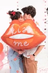 Balon foliowy Usta "Kiss Me" | WALENTYNKI