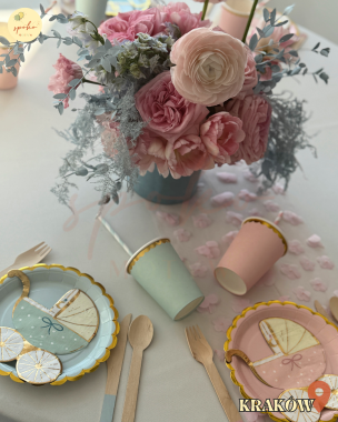 Flowerbox na Gender Reveal, Powitanie Maluszka (odbiór osobisty, dostawa, Kraków)