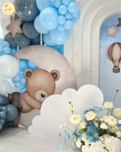 dekoracja wielkoformatowa mis na ksiezycu.png