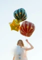 FB243-007-balon-foliowy-pilka-w-gwiazdki-75cm-czerwony.webp