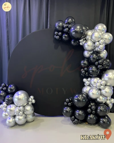 Balonowa girlanda (4mb) na stelażu, Sylwester, CLASSIC BLACK & SILVER (montaż, Kraków)