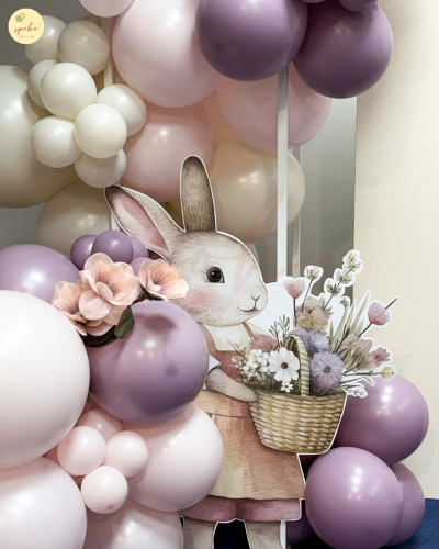 Dekoracja wielkoformatowa PANI ZAJĄCZEK, 64x95cm