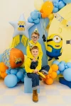 FB326-balon-foliowy-gwiazdka-z-fredzlami-minionki--.webp