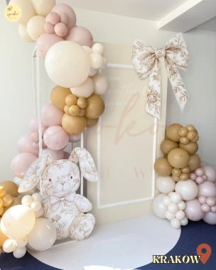 Balonowa ścianka do zdjęć, Baby Shower, TOILE DE JOUY PINK (montaż, Kraków)
